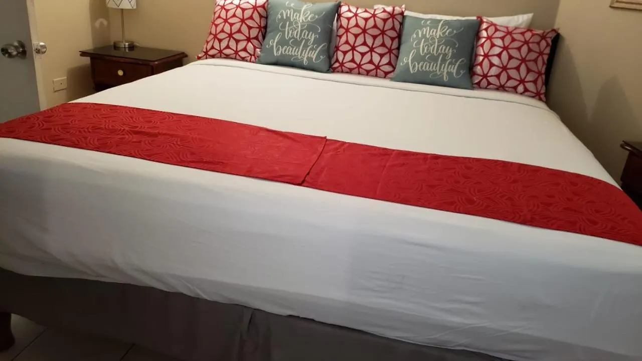 Rosi Ocean Sand Hotel Apt Ocho Rios 3*,